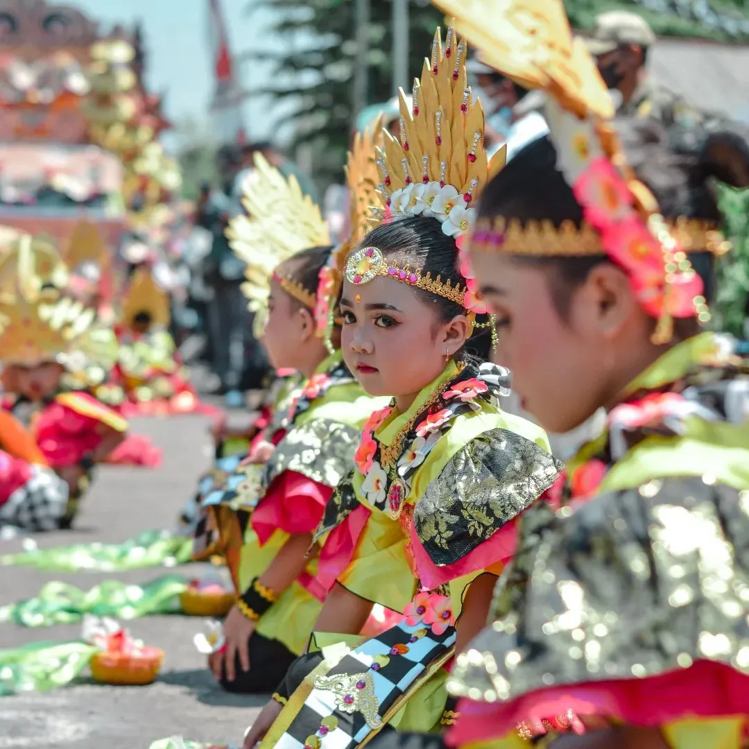Meriah, Karnaval Pulo Lumajang Finish Tembus Sampai Subuh