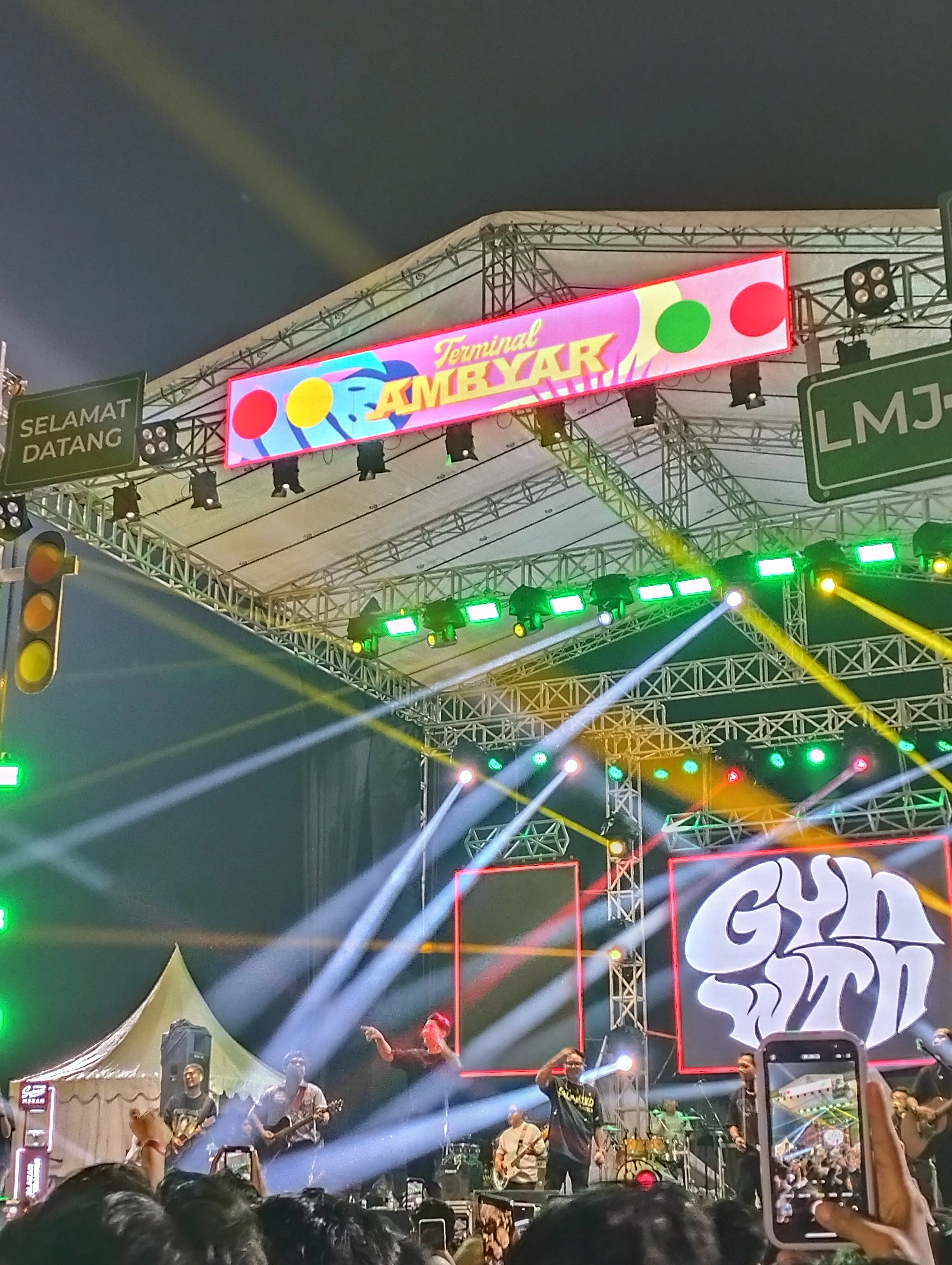 Meriah! Terminal Ambyar Sukses Gelar Konser di Lumajang