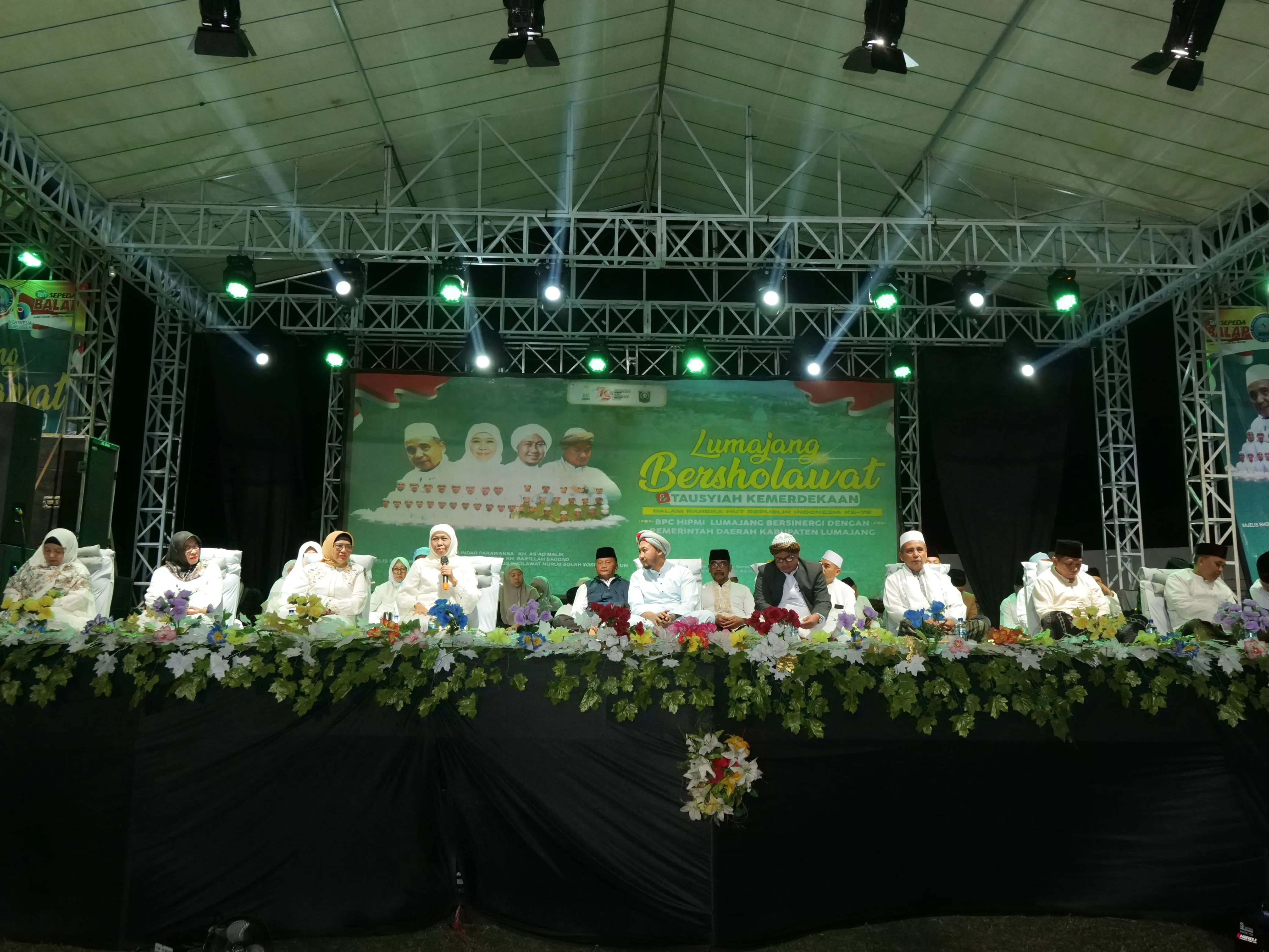 Gema Sholawat Berkumandang Perayaan Kemerdekaan HUT RI 79 di Lumajang