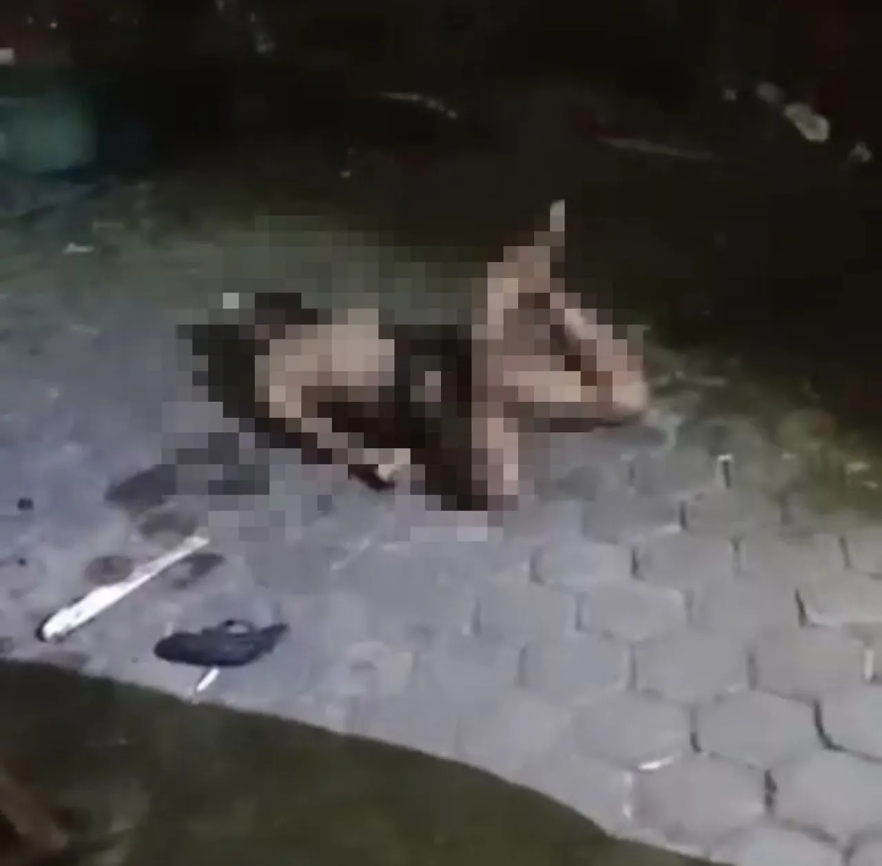 Kepergok Congkel Rumah Warga di Wilayah Padang Lumajang, Maling Tewas Usai Dihajar Massa