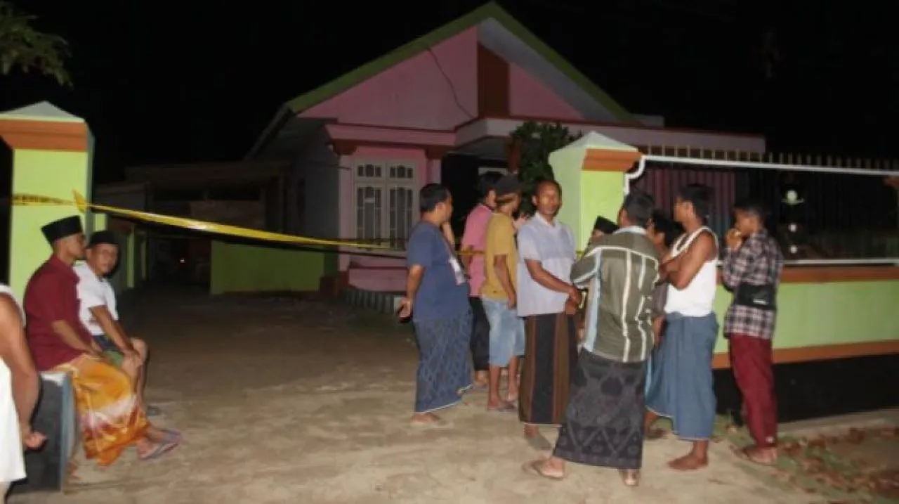 Duarrr, Rumah Warga Desa Bodang Lumajang Kena Ledakan Bondet