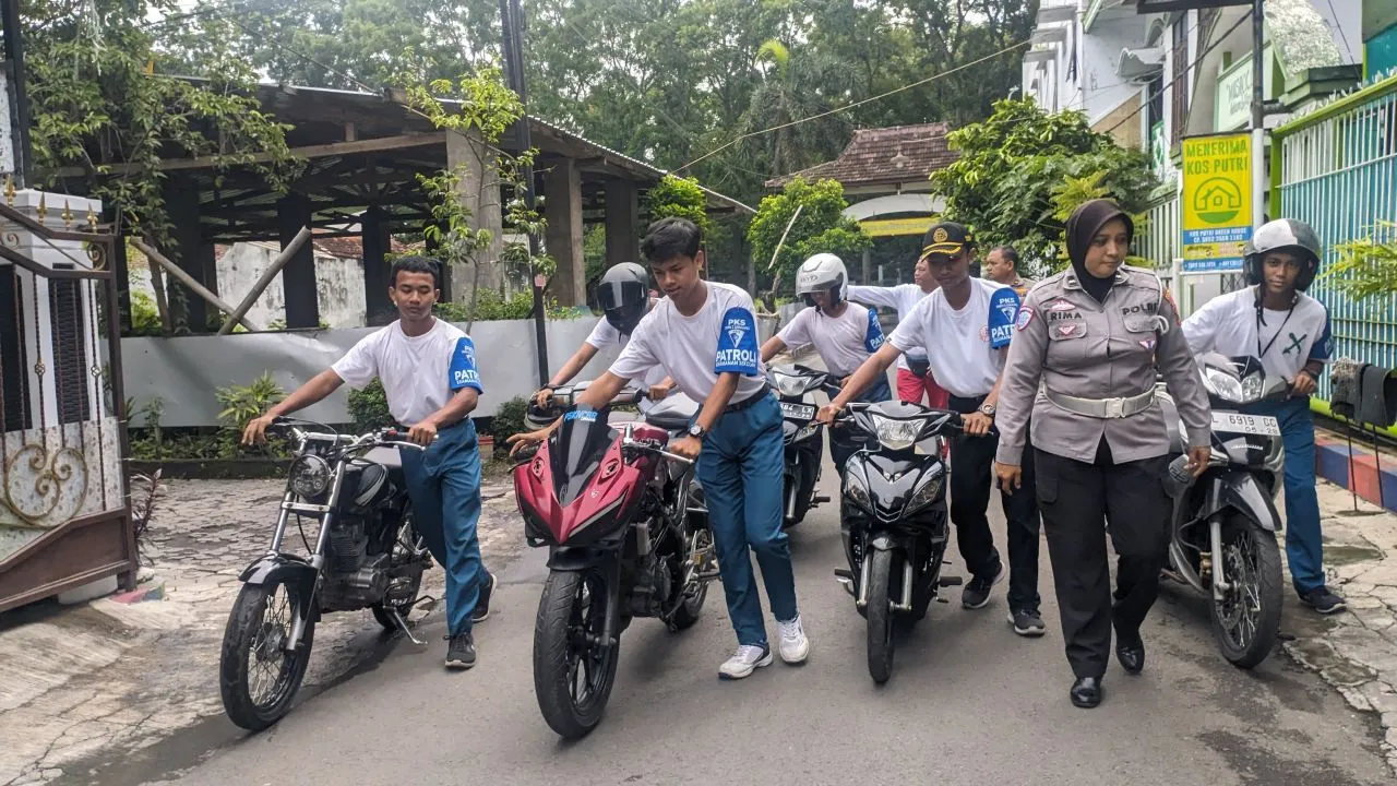 Satlantas Polres Lumajang Gelar Razia ke Sekolah-sekolah
