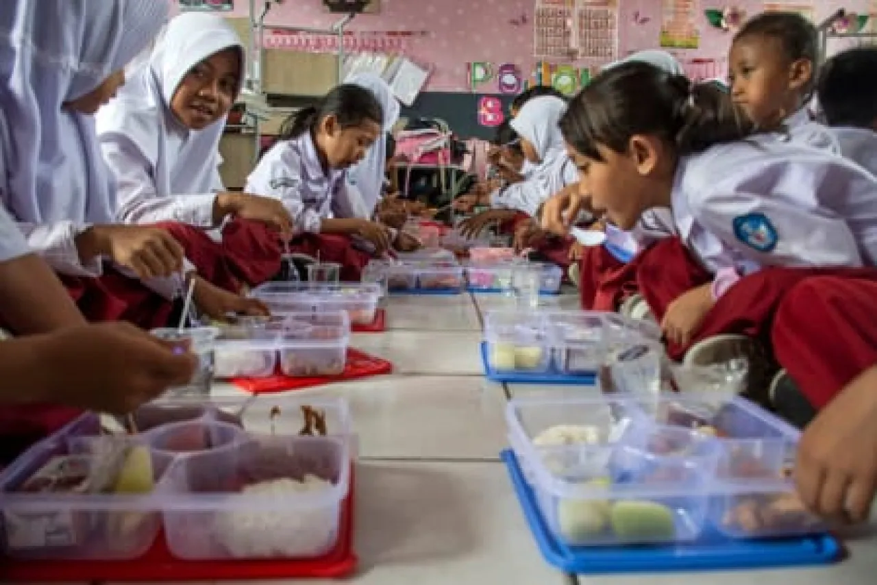 Warga Lumajang Diminta Waspada Penipuan Berkedok Program Makan Bergizi Gratis Presiden Prabowo