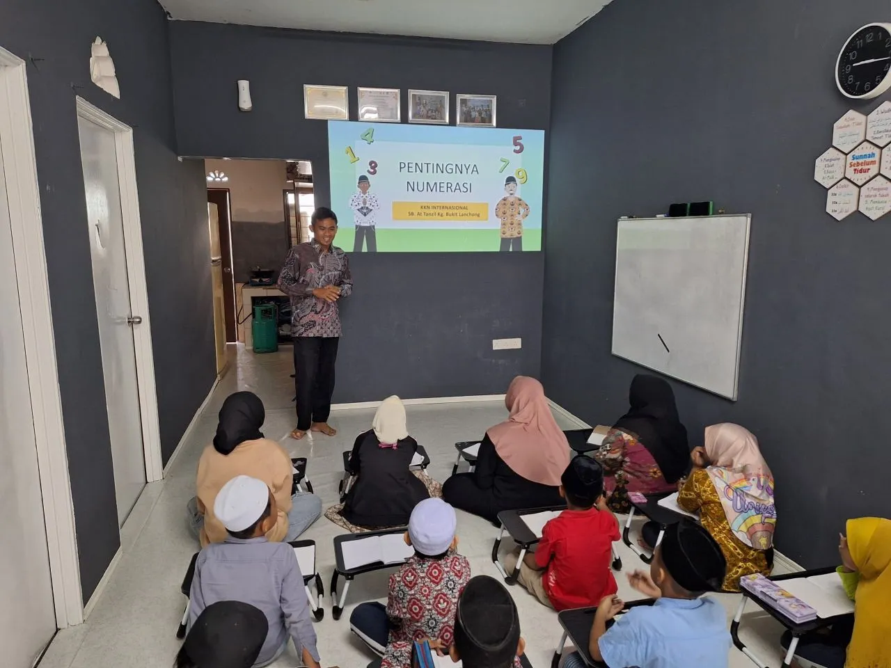 Perkuat Jaringan STKIP PGRI Lumajang KKN di Malaysia