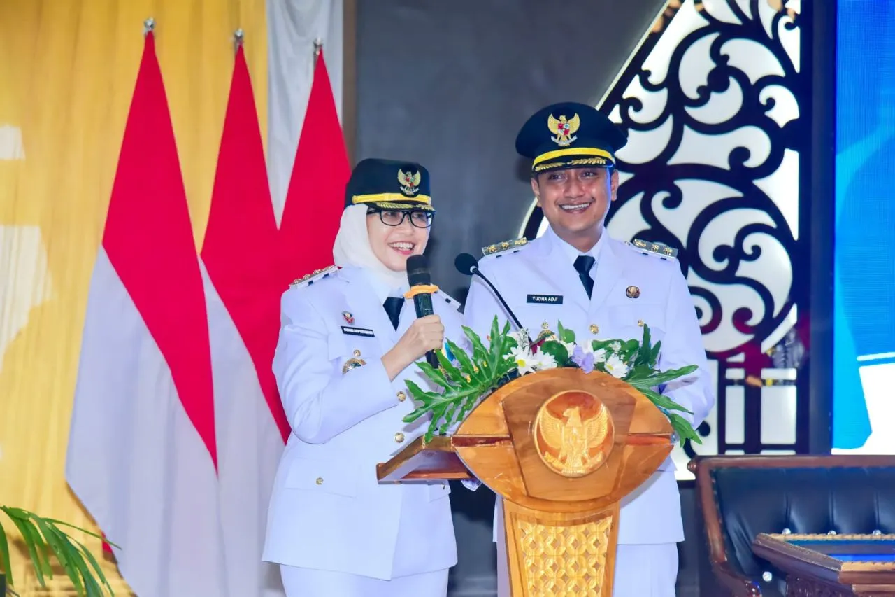 Dihadiri Gubernur Jatim Sertijab Bupati dan Wabup Lumajang Paparkan Visi Misi