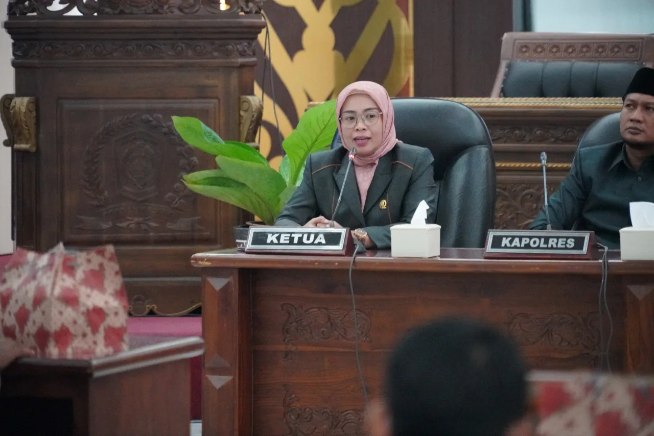 DPRD Lumajang Gerak Cepat Cari Solusi Atasi Tanggul Penahan Banjir Hampir Jebol di Sumberwuluh
