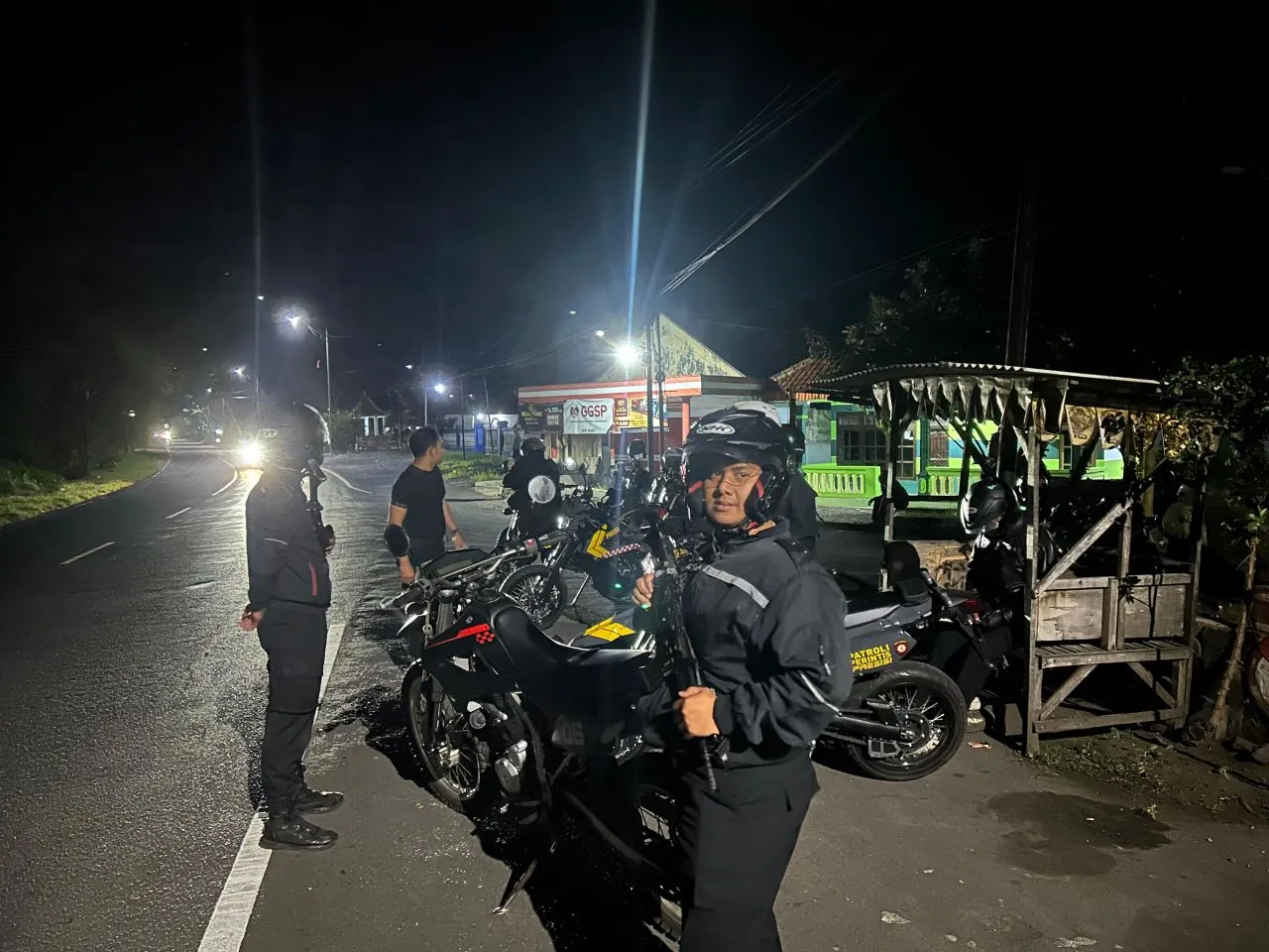Kriminalitas Mengintai! Polres Lumajang Sisir Jalanan Dinihari Antisipasi 4C