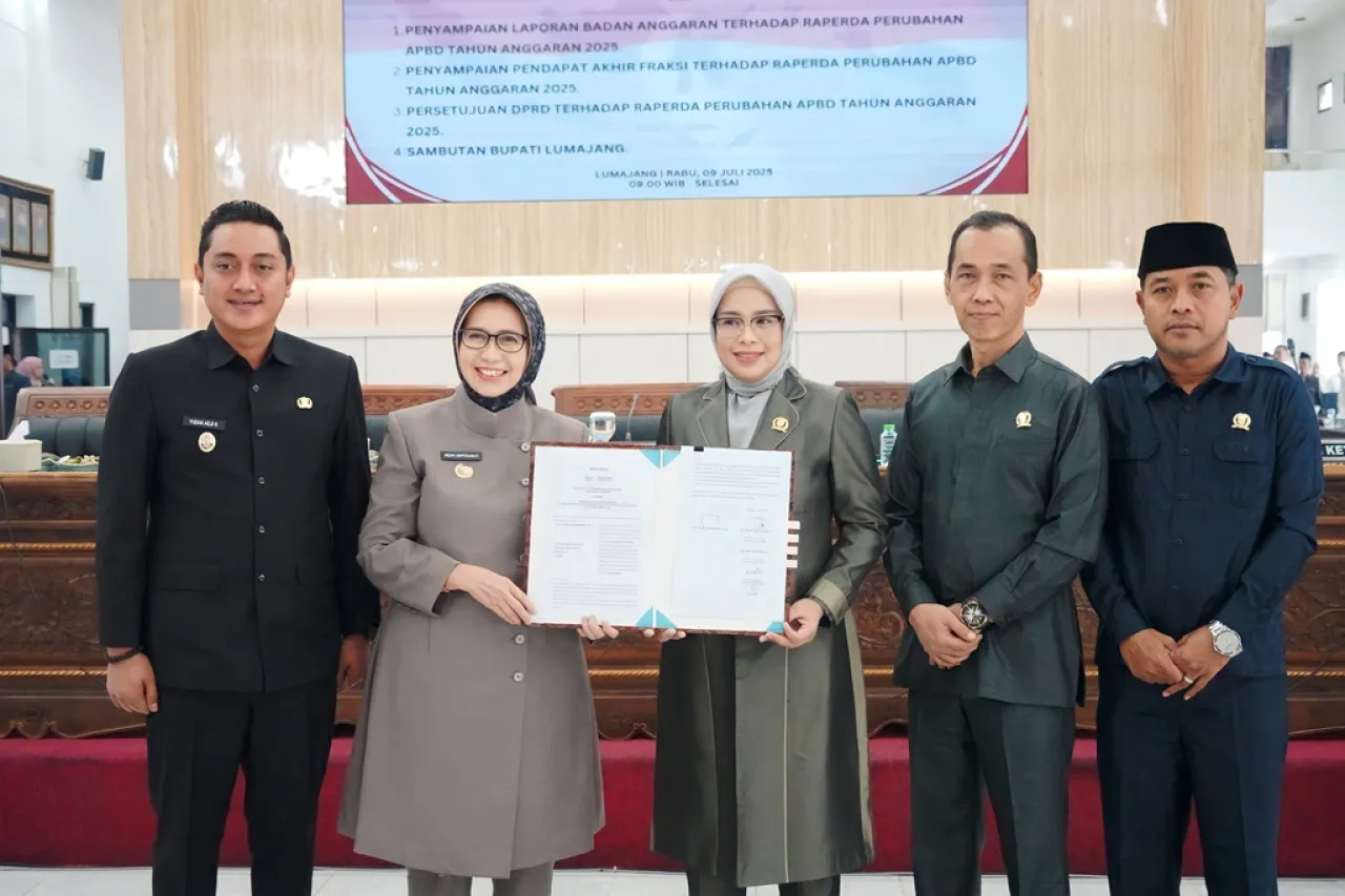 DPRD Sahkan Perda Perubahan APBD Lumajang Tahun 2025