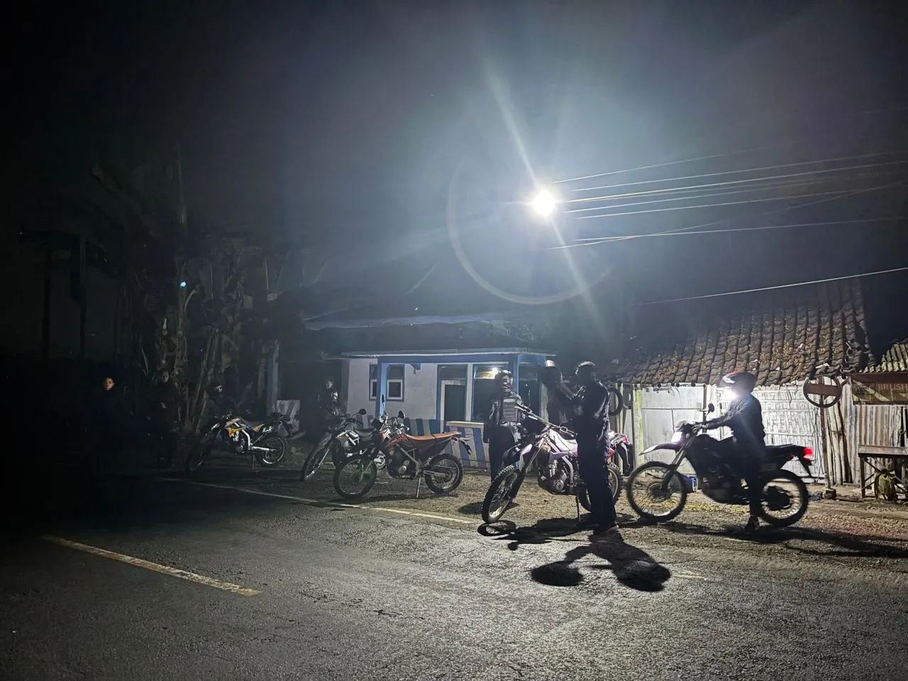 Tim Pemburu Kejahatan Polres Lumajang Intensifkan Patroli Dini Hari di Titik Rawan