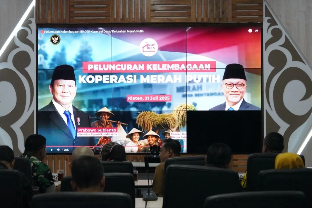 Lumajang Siap Jadi Lokomotif Gerakan Koperasi Desa Melalui Program Kopdeskel Merah Putih
