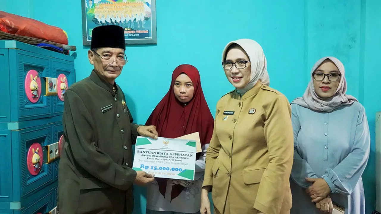 Pemkab Lumajang Dampingi Santri Korban Minum Cairan Berbahaya