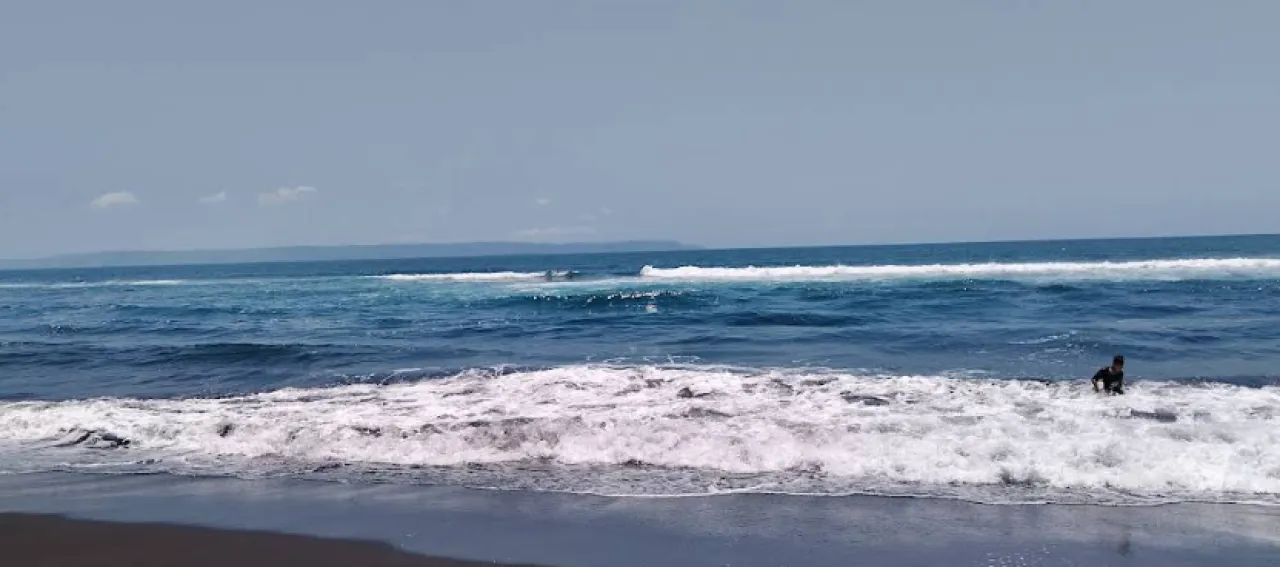 Pesona Pantai Mbah Draji, Permata Tersembunyi di Wotgalih Lumajang