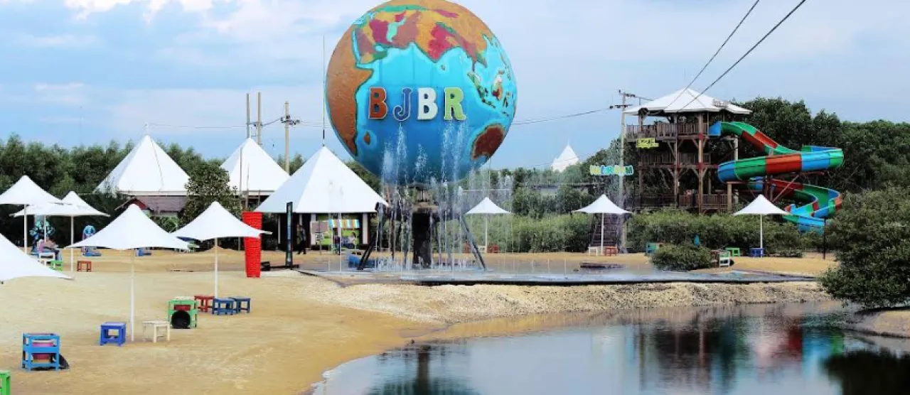 Bee Jav Bakau Resort, Pesona Wisata Primadona di Kawasan Pesisir Probolinggo
