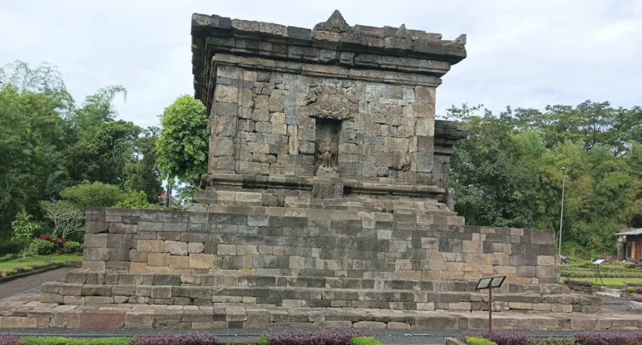 Menilik Pesona Candi Badut, Jejak Sejarah Tertua di Malang