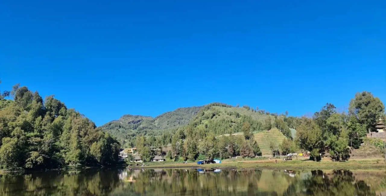 Danau Ranu Regulo Lumajang, Permata Hijau di Kaki Semeru
