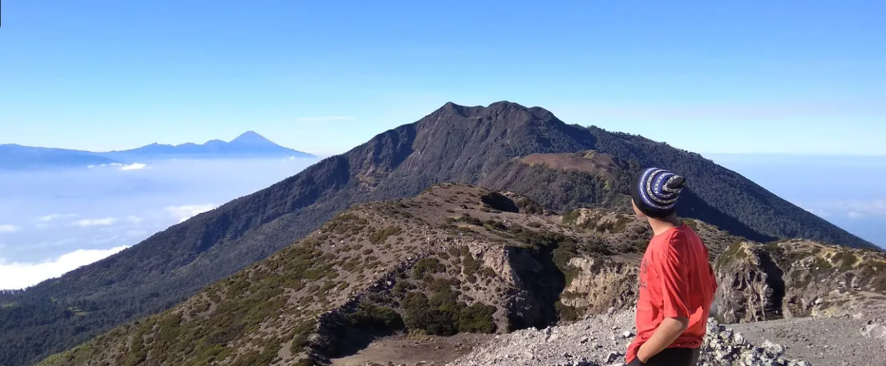 Gunung Arjuno, Pesona Alam dan Tantangan di Pasuruan