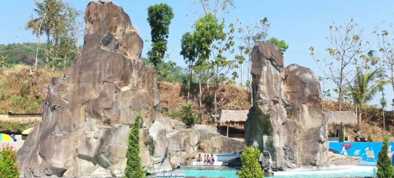 Reco Kembar, Destinasi Wisata Sejarah dan Religi di Purwodadi Pasuruan