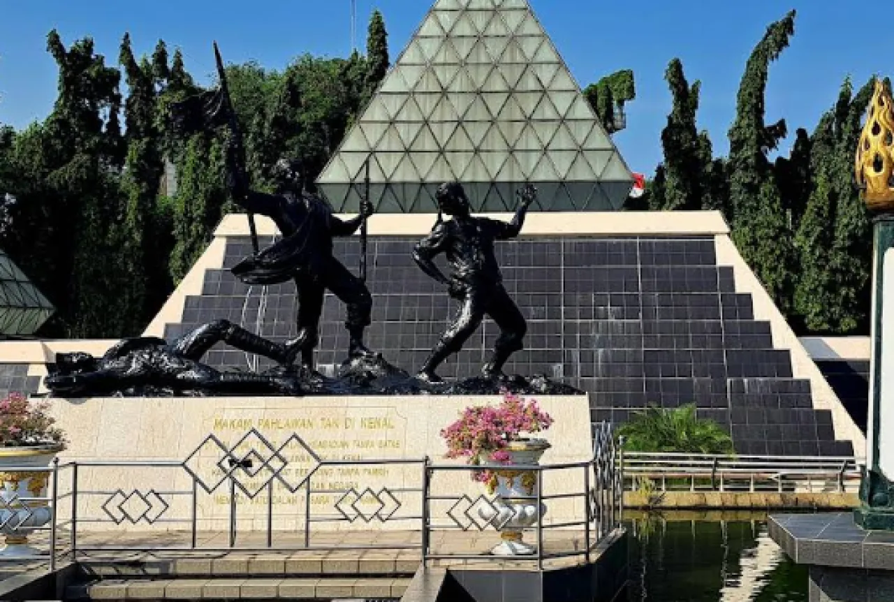 Monumen Tugu Pahlawan dan Museum Sepuluh Nopember, Simbol Semangat Juang Arek-Arek Suroboyo