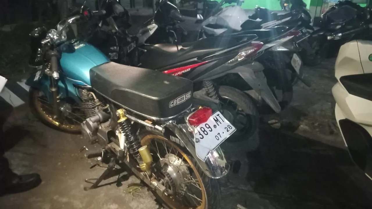 Tabrakan Maut di Candipuro, Dua Motor dan Dump Truck Terlibat: Satu Pelajar Tewas