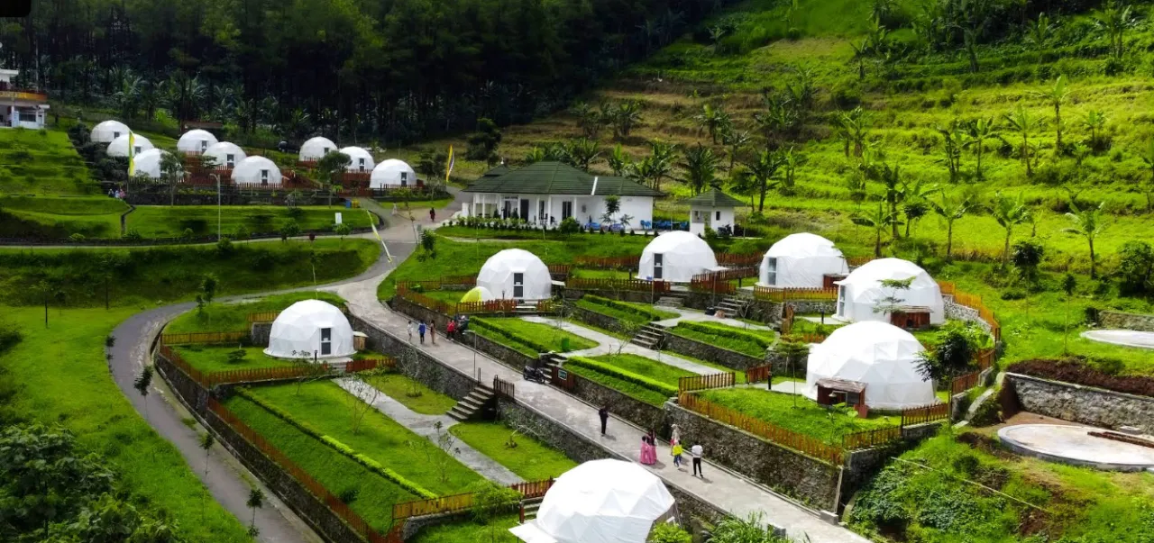 Menyegarkan Pikiran di Lembah Indah Malang, Pesona Alam Bernuansa Glamping