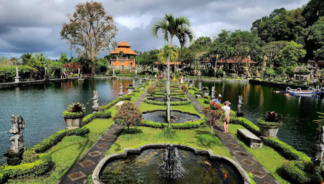 Tirta Gangga, Pesona Istana Air yang Menyegarkan di Timur Bali