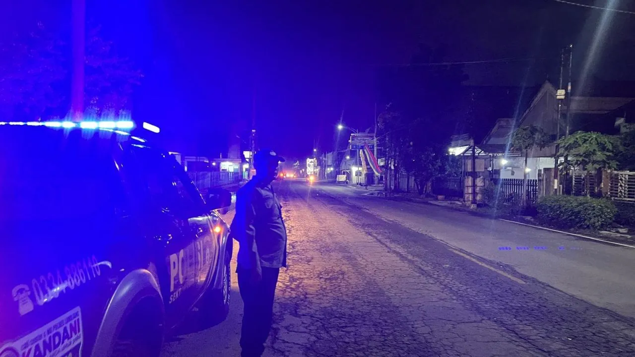Patroli Malam Polsek Lumajang Kota Bikin Warga Tenang, Polisi Imbau Tetap Waspada Curanmor
