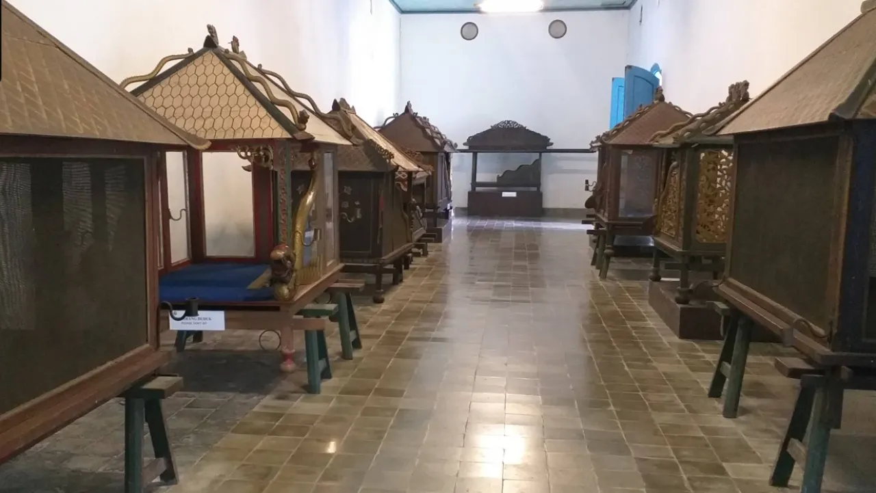 Menyusuri Jejak Sejarah di Museum Keraton Surakarta, Pesona Budaya yang Tetap Hidup