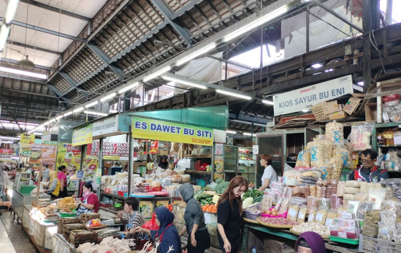 Pesona Pasar Gede Hardjonagoro , Dua Ikon Wisata yang Hidupkan Denyut Budaya Kota solo surakarta