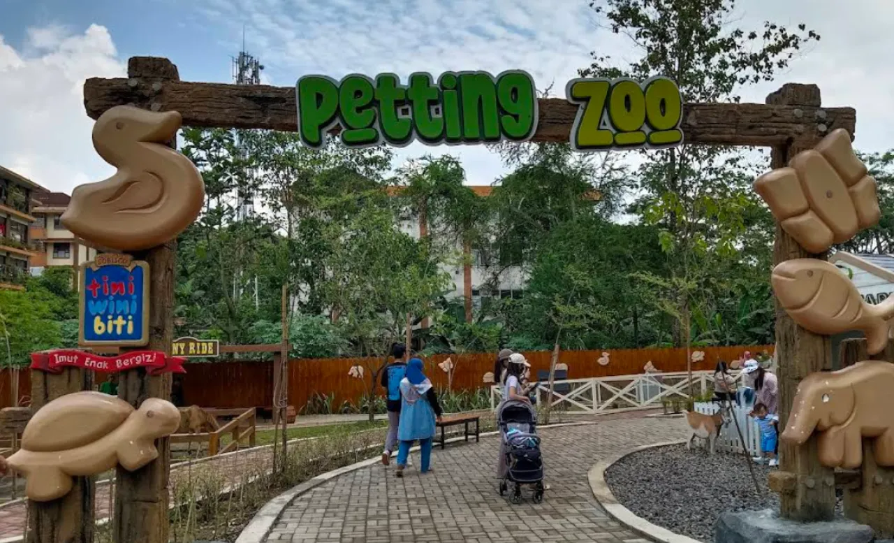 Keseruan Liburan Keluarga di Solo Safari, Wisata Edukasi Satwa Terbesar di Kota Surakarta