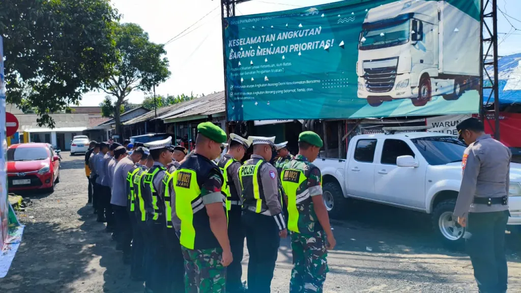 Operasi Lilin Semeru 2025/2026, Kapospam Klakah Pimpin Apel Kesiapan Pasukan Gabungan