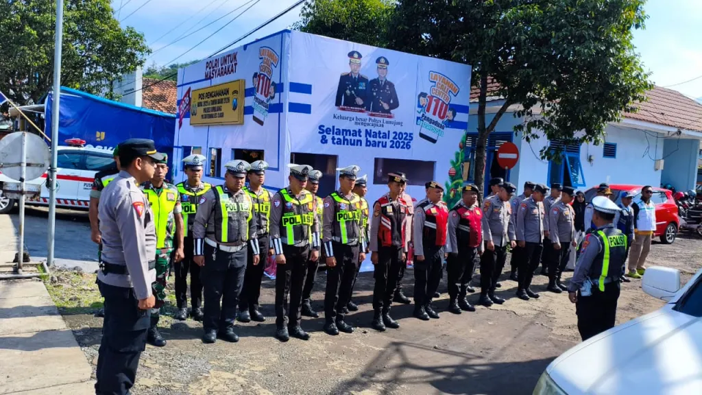 Polres Lumajang Kawal Pawai Natal 2025, Kota Tetap Aman dan Kondusif