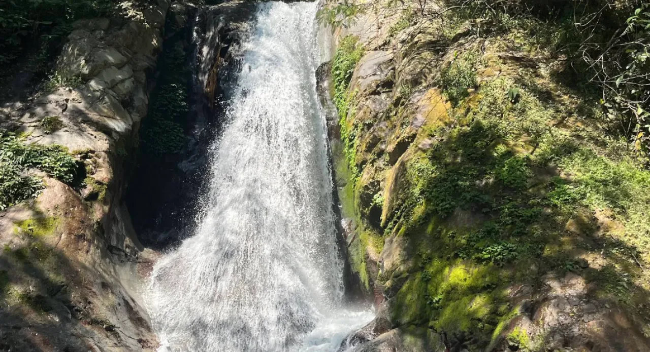Air Terjun Kedung Sriti, Destinasi Tersembunyi dengan Pesona Natural di Kalisoro Karanganyar