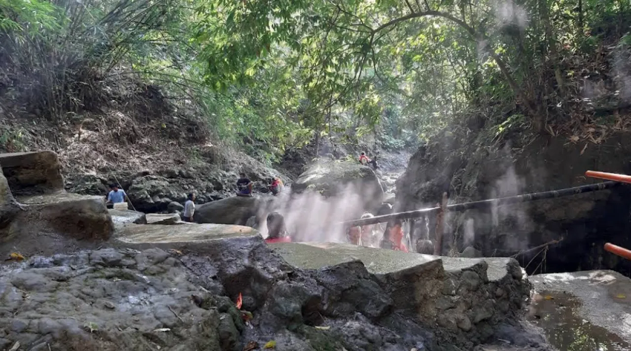 Pemandian Air Panas Pingit, Destinasi Relaksasi Favorit di Kecamatan Susukan Banjarnegara