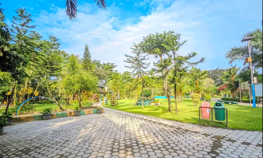 Taman Ngronggo, Ruang Terbuka Hijau Favorit Warga Kota Kediri