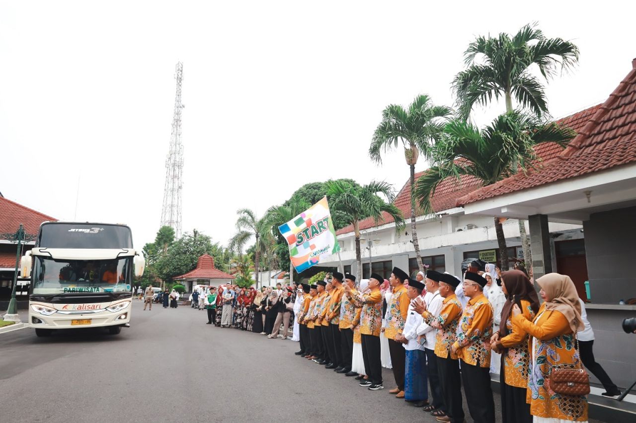 Kemenag Lumajang Pastikan Persiapan Haji 2025 Tuntas, 1.200 Jemaah Siap Berangkat