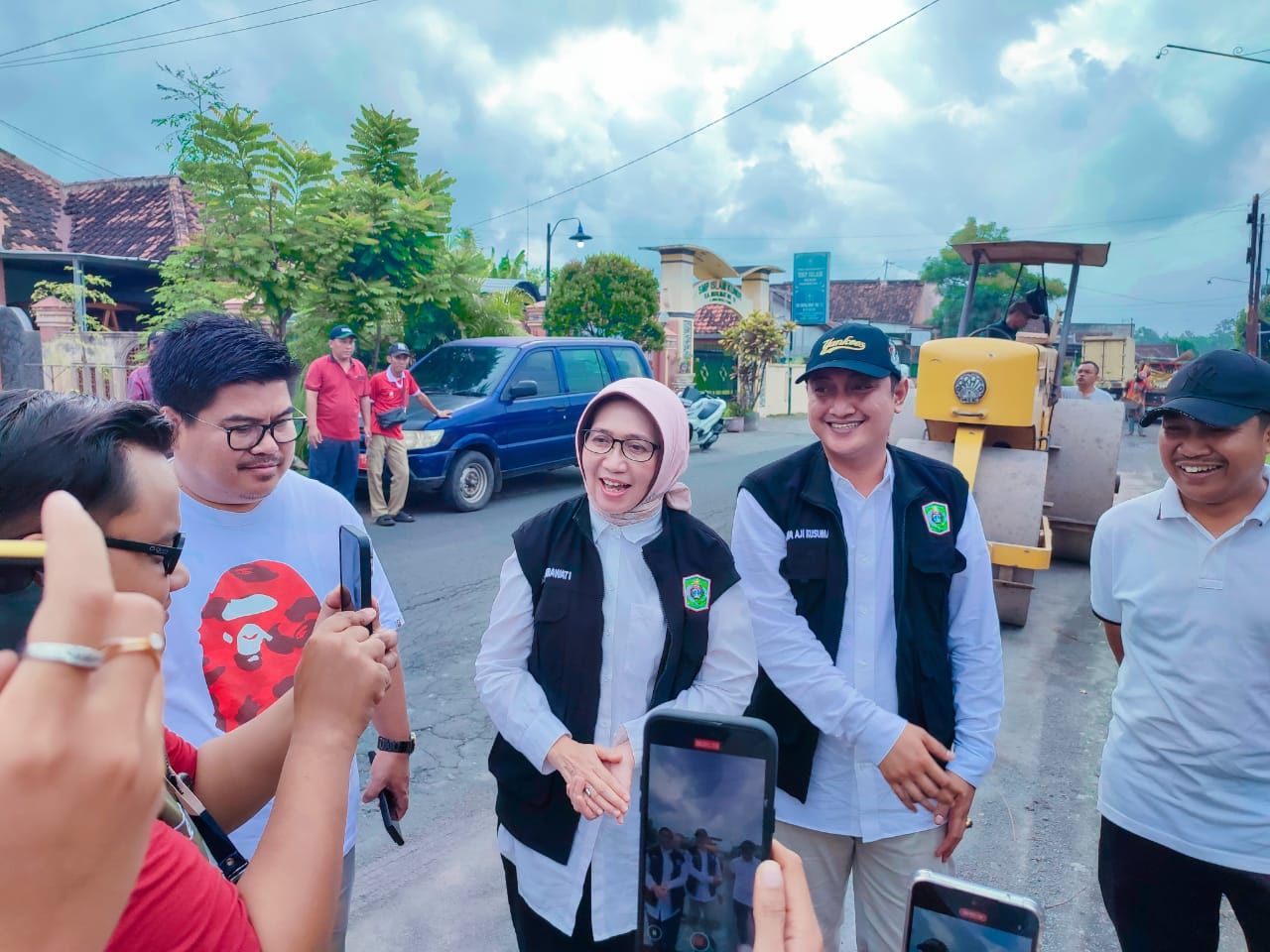 Pemkab Lumajang Tinjau Jalan Rusak di Tiga Kecamatan, Prioritaskan Perbaikan Bertahap