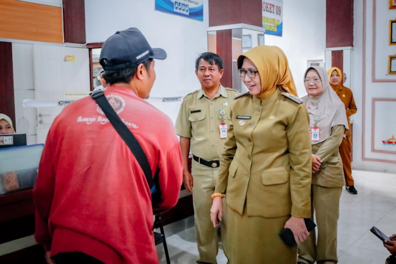 Pemkab Lumajang Tegaskan Loket Dispenduk Capil Tak Boleh Tutup Saat Istirahat