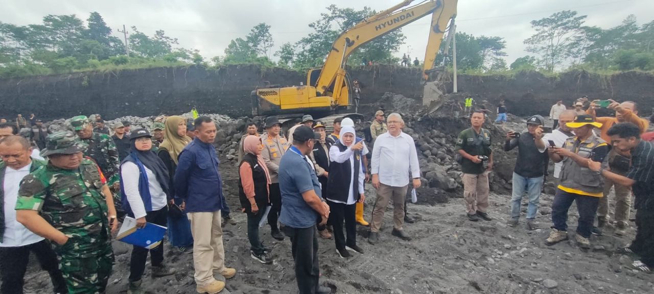 Pemkab Lumajang Tetapkan Status Darurat, Gubernur Jatim Kucurkan Rp10,5 Miliar untuk Perbaikan Tanggul