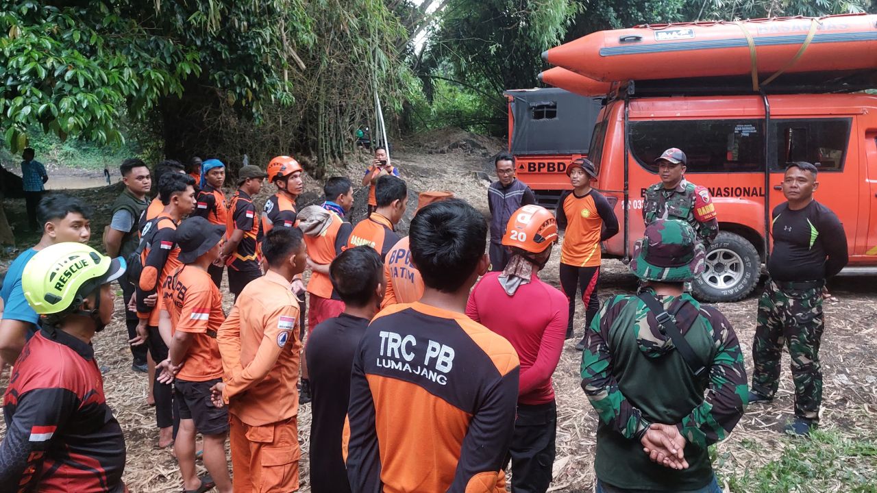 Hari Keempat Pencarian, Remaja Hanyut di Sungai Bondoyudo Belum Ditemukan