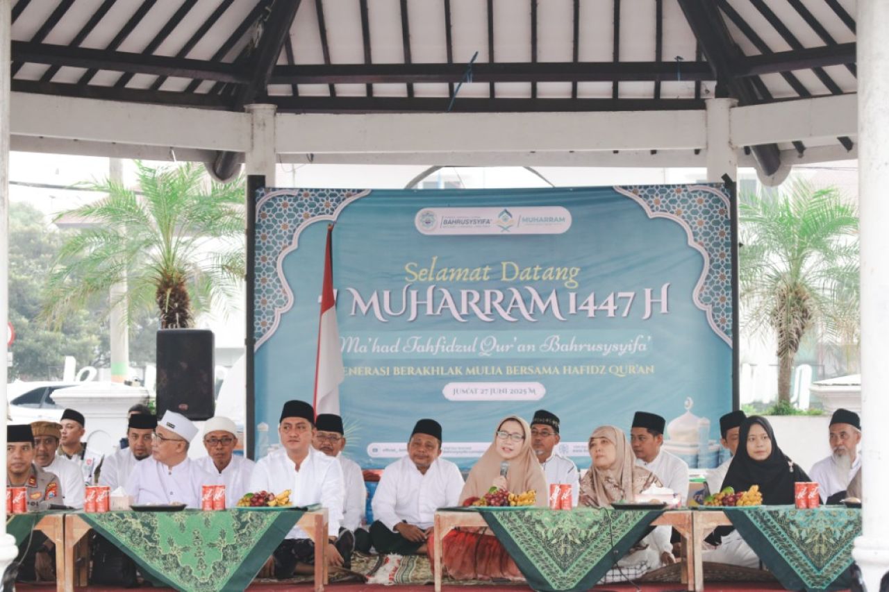 Pemkab Lumajang Gaungkan Pembangunan Akhlak di Peringatan 1 Muharram 1447 H
