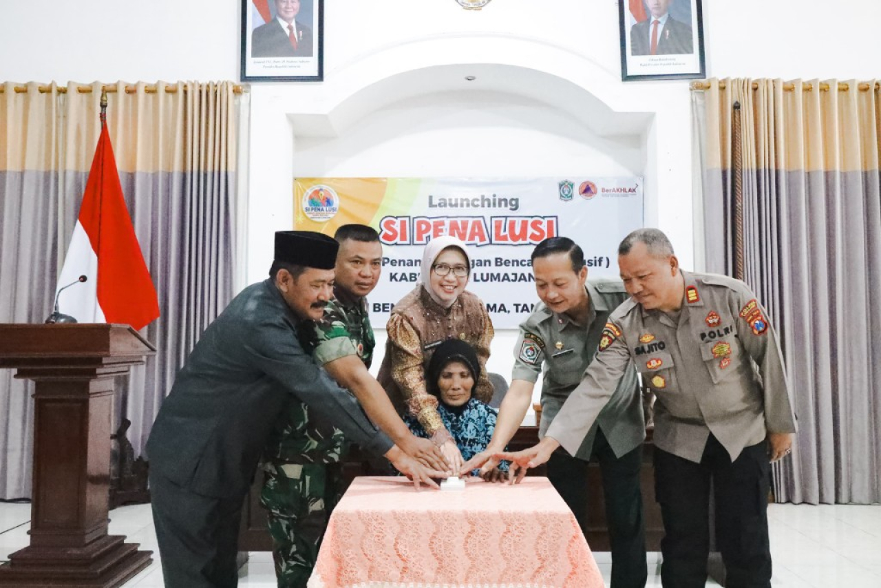 Luncurkan SIPENA LUSI, Bundah Indah Tegas Larang Tambang Pasir Pesisir Pantai Lumajang