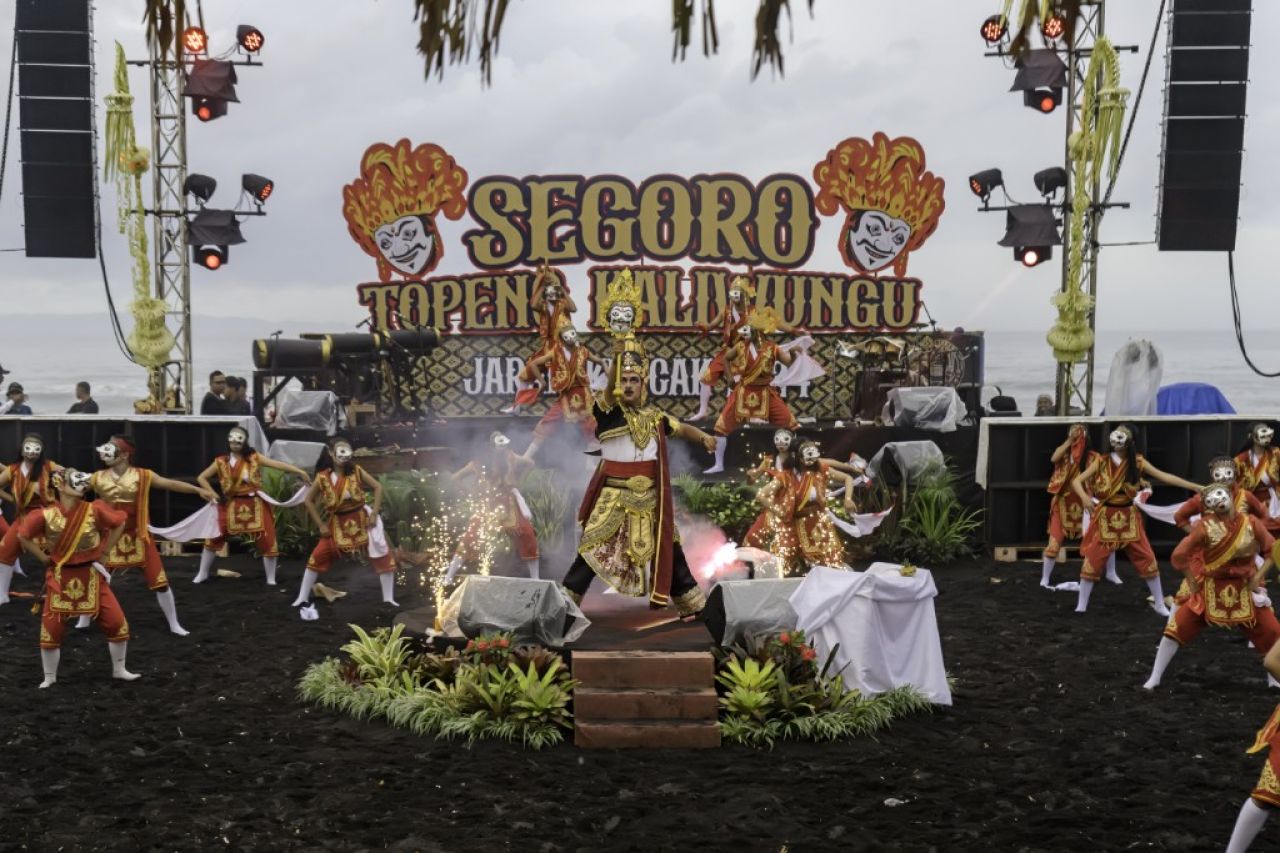 Segoro Topeng, Warisan Lumajang yang Siap Mendunia