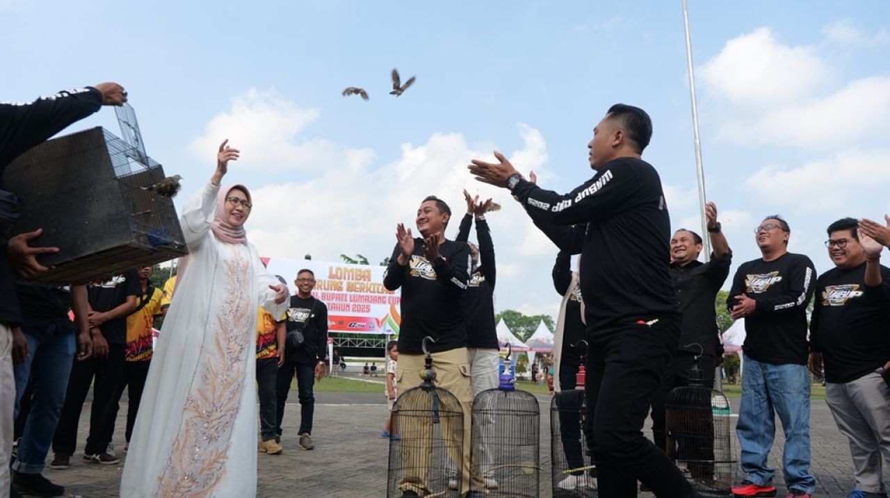 Lebih dari 500 Peserta Meriahkan Lomba Burung Berkicau Wakil Bupati Cup 2025 di Lumajang