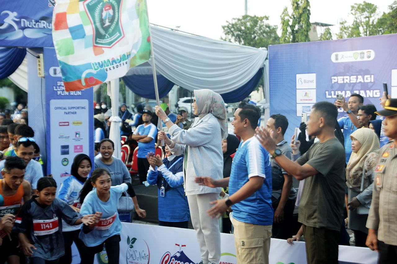 Pemkab Lumajang Ajak Warga Hidup Sehat Lewat Persagi Fun Run 2025