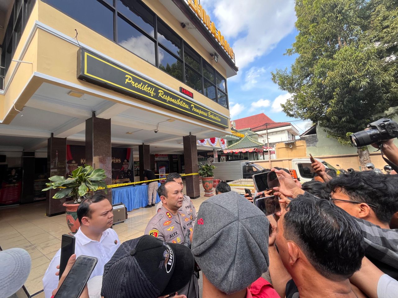 Bansos Halu Rp4,5 Juta, Warga Pakel Lumajang Bongkar Tipu-Tipu Pegawai Gadungan