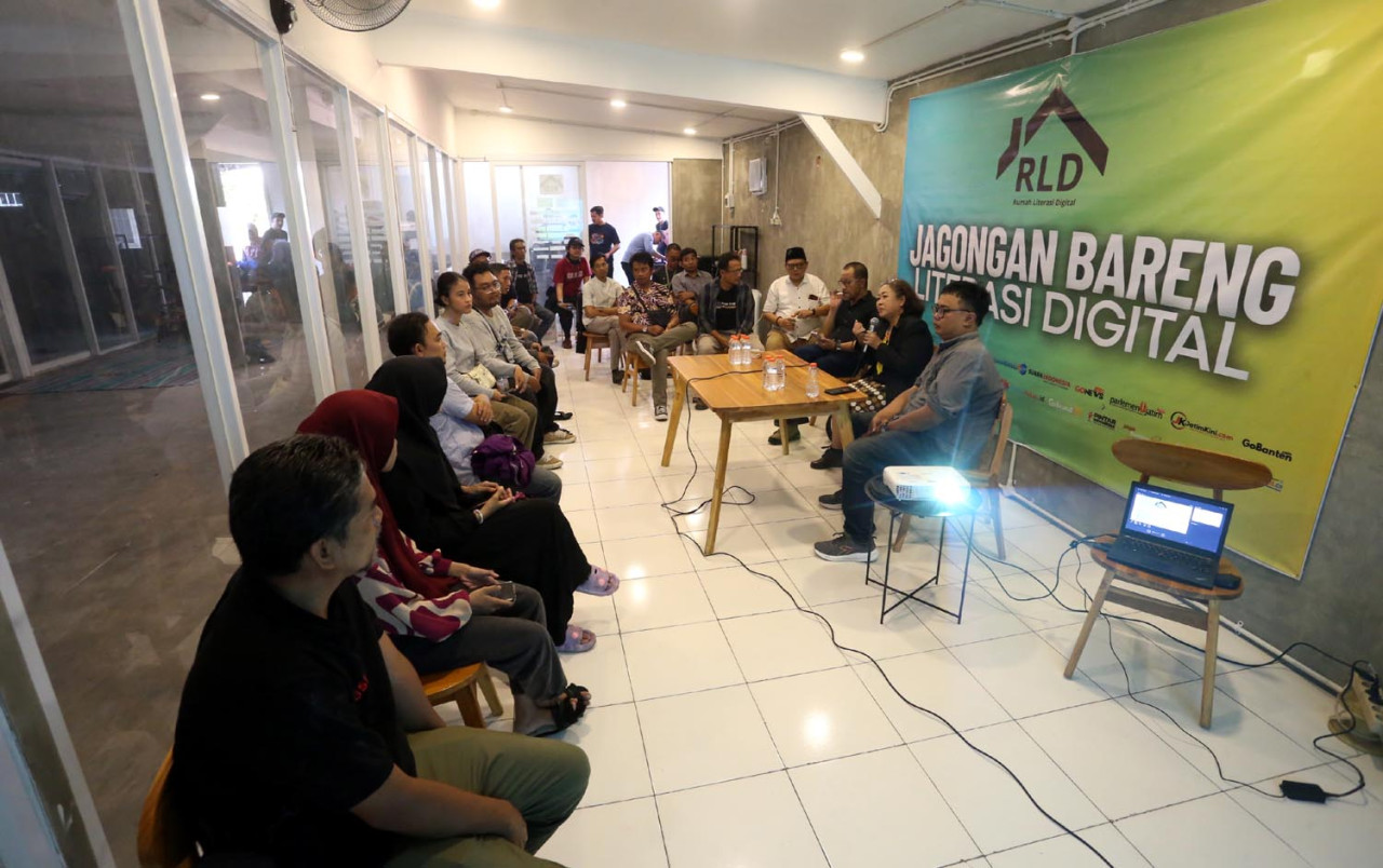 Jagongan Bareng Rumah Literasi Digital, Peran Praktisi Media Sebagai Edukator