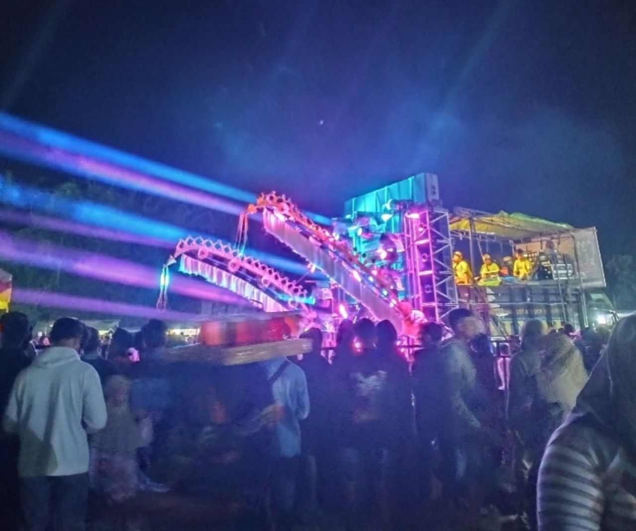 Perayaan HUT RI di Lumajang Berubah Duka, Ibu Muda Tewas Saat Tonton Karnaval Sound Horeg