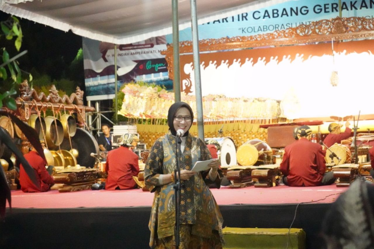 Wayang Kulit Tak Sekadar Tontonan, Tapi Penghidup Ekonomi Rakyat