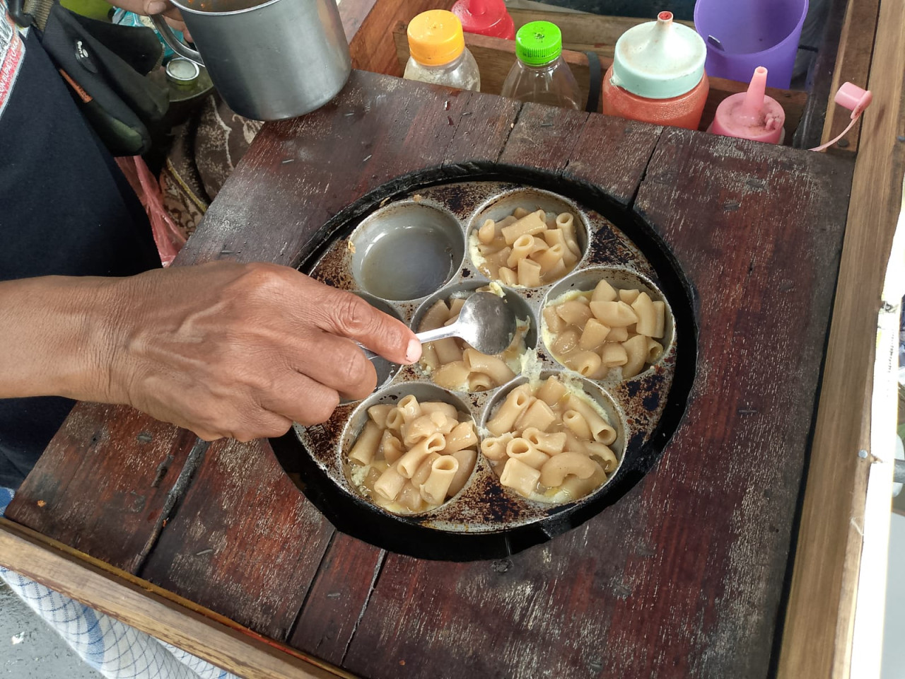 Maklor Bapak Matasin, Jajanan Favorit Murid Sekolah di Lumajang