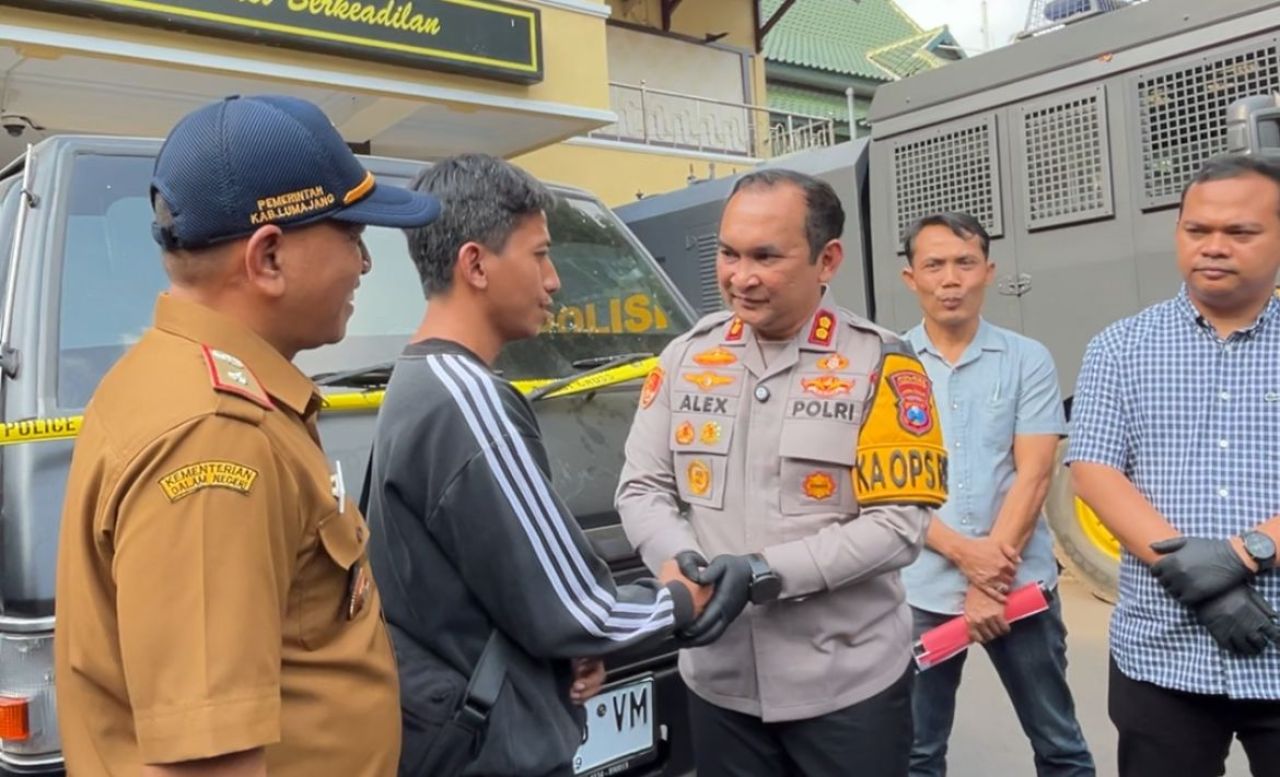 Kapolres Lumajang Serahkan Mobil Curian, Korban Ucapkan Terima Kasih